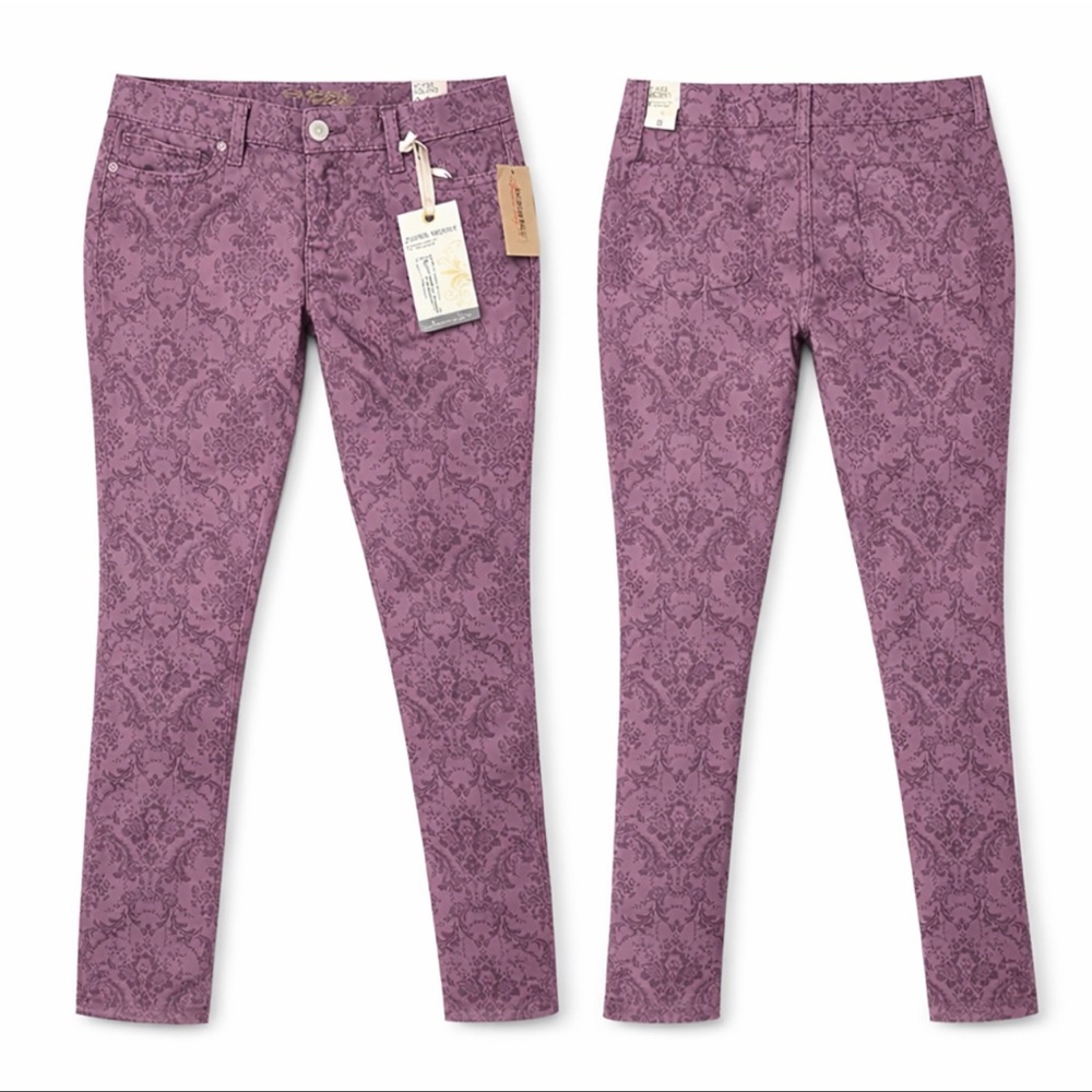 American Rag Super Skinny Jeans 9 Short Plum Floral Damask NWT
